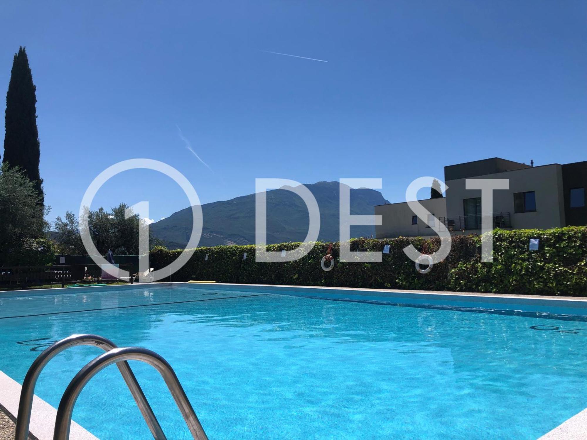 Waterfall & Pool Riva del Garda Dış mekan fotoğraf